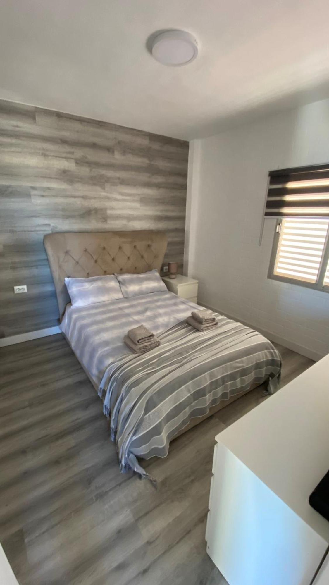 Beachfront Apartment - La Mata Торевиеха Екстериор снимка
