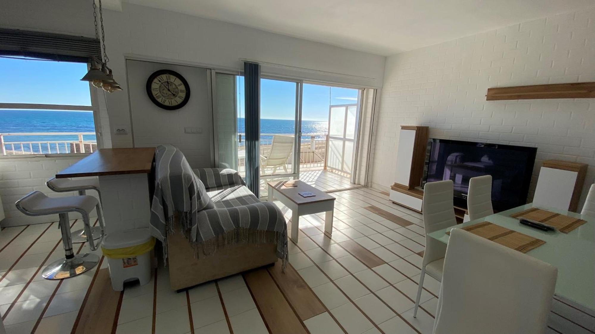 Beachfront Apartment - La Mata Торевиеха Екстериор снимка