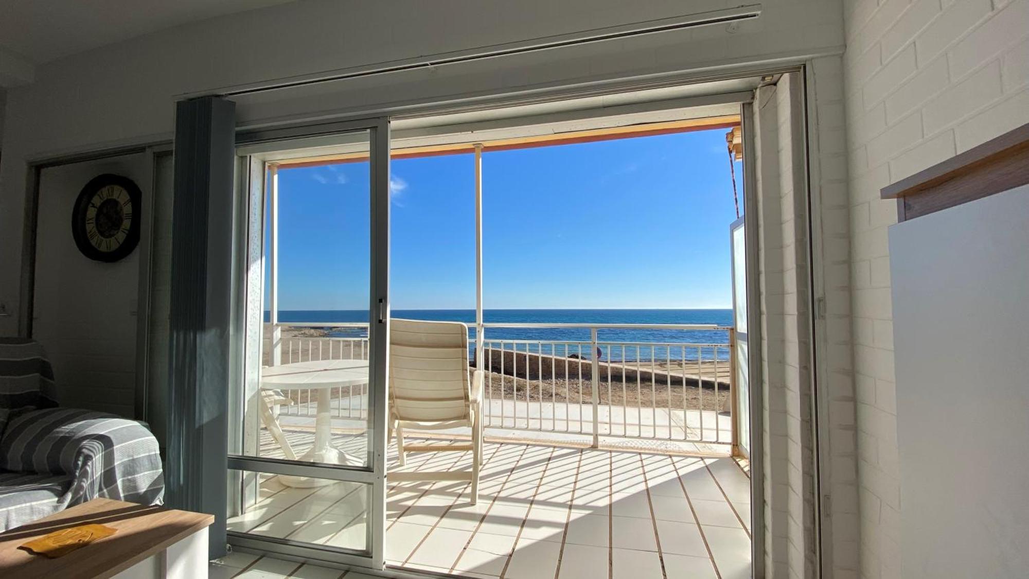 Beachfront Apartment - La Mata Торевиеха Екстериор снимка