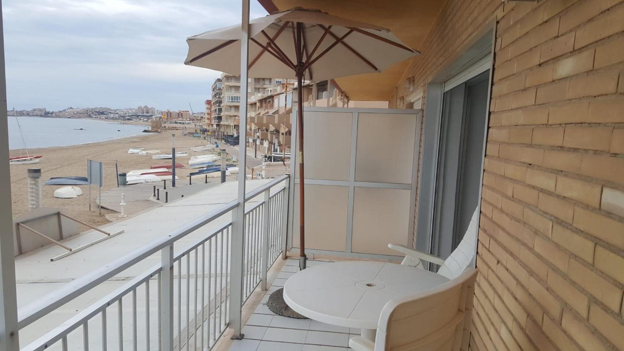 Beachfront Apartment - La Mata Торевиеха Екстериор снимка